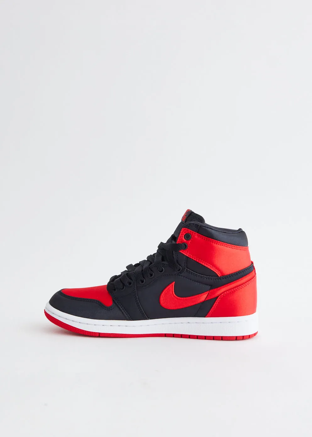 Air Jordan 1 Retro High OG 'Satin Bred' Sneakers (PS)