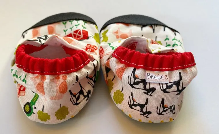 Farm soft baby shoes 12-18m