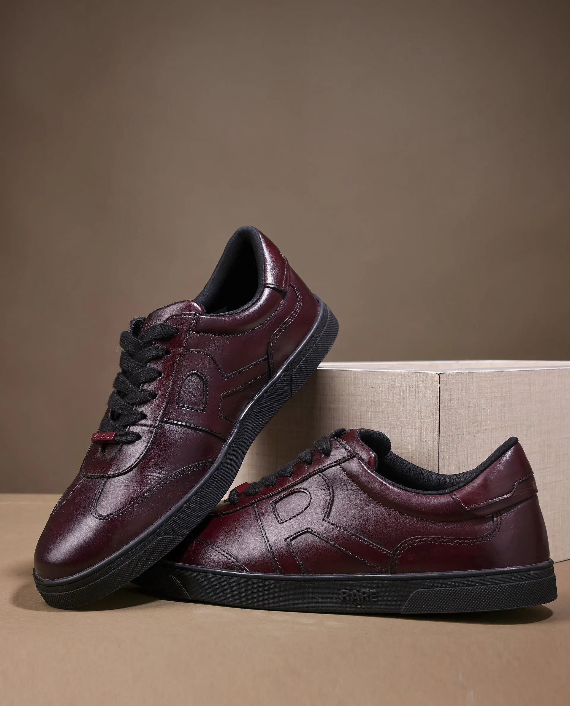 Rare Rabbit Mens Merc Maroon Round Toe Genuine Leather Lace Up Low Top Sneaker Shoes