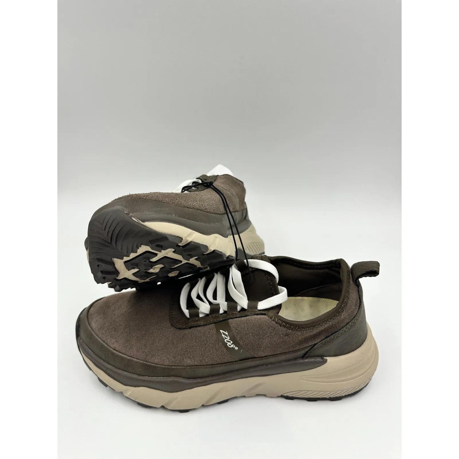 Women's Size 5, Brown Casual Low Top Sneakers